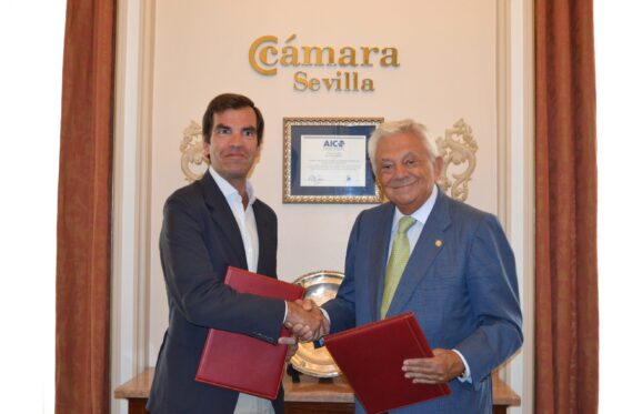 EUSA colaboradora del V Centenario de la I Vuelta al Mundo