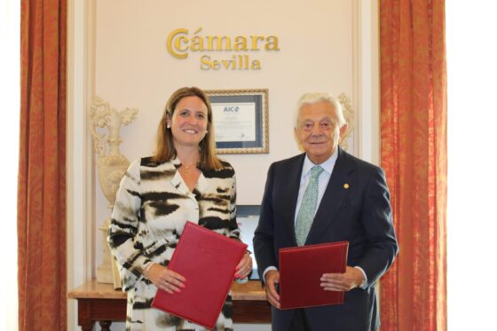 Cámara y Contursa fomentan un turismo ‘más inteligente’