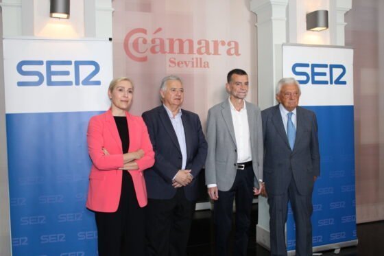 Antonio Maíllo, candidato de ‘Por Andalucía’, en el ‘Encuentro SER’ que acoge la Cámara